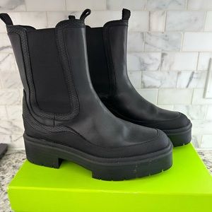 Black leather boots. Worn only twice. Perfect condition